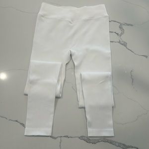BO + TEE ribbed white leggings
